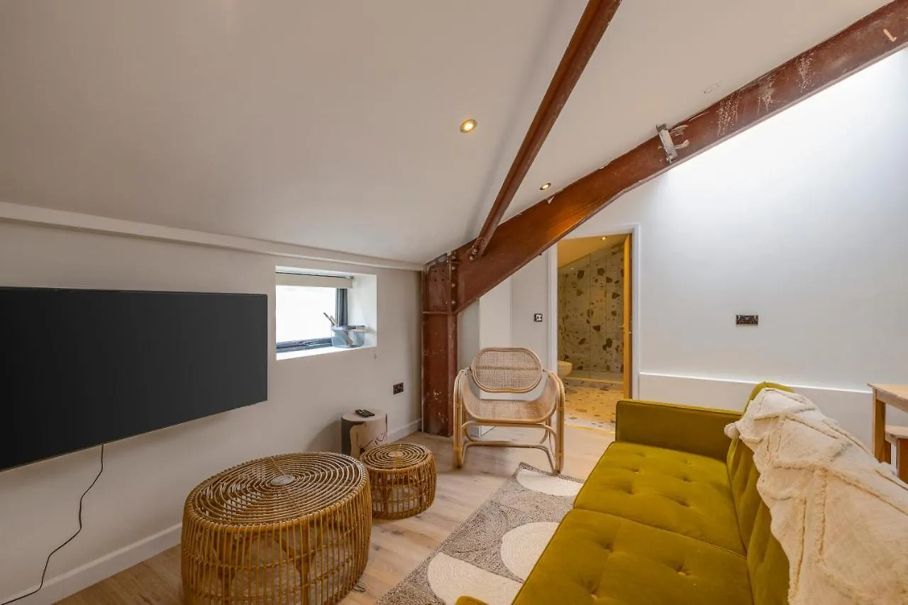 Coalshed Lofts - Groups -Exclusive Use Apartment Bristol